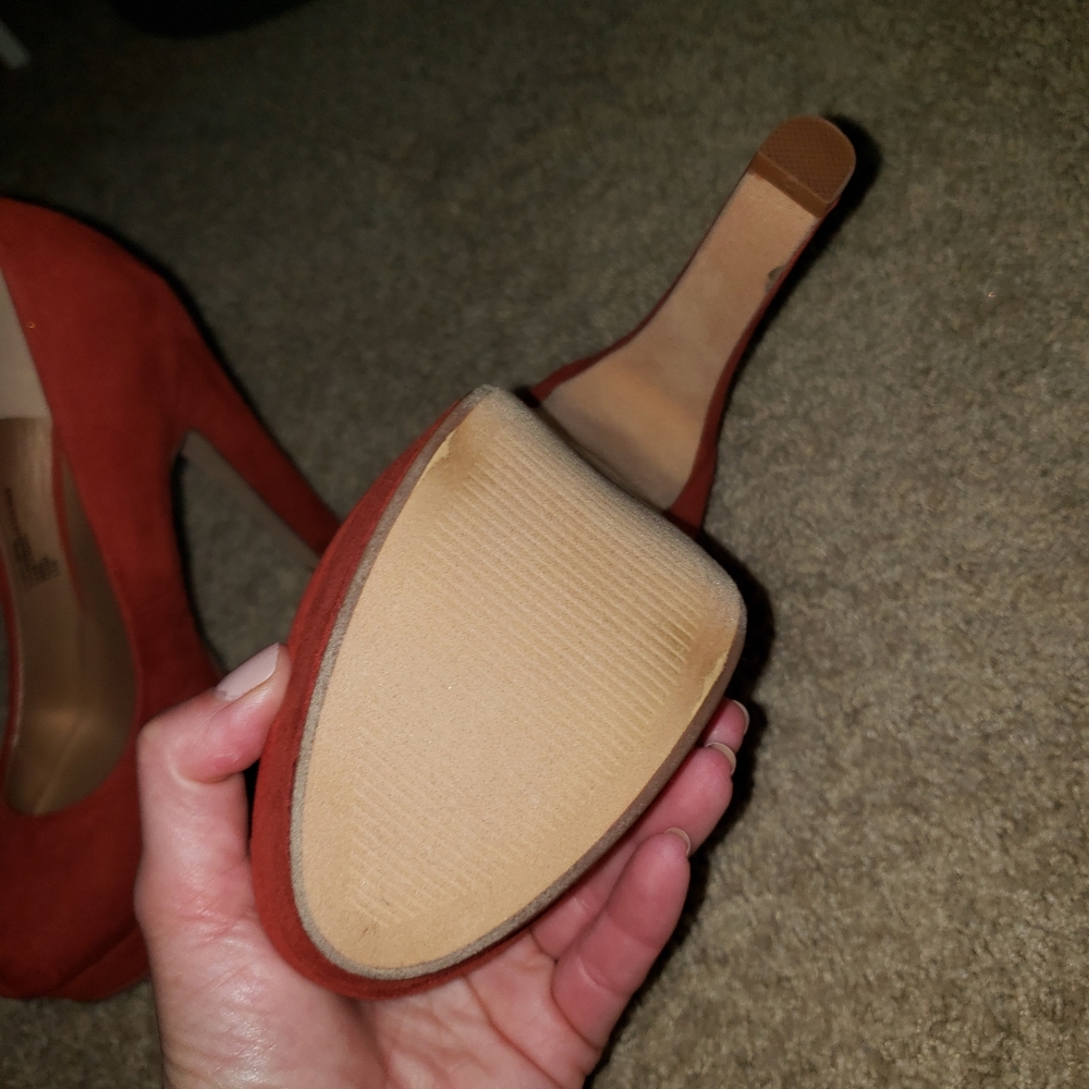 Suede platform heels - Picture 2 of 5
